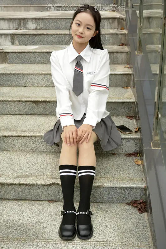 初夏女神 NO.096  双双 王教主同款 - 初夏女神